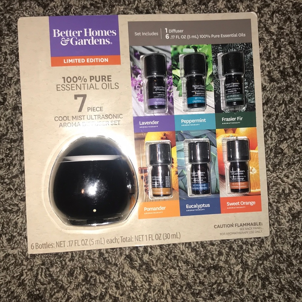 ESSENTIAL OIL DIFFUSER SET!☀️ LAST ONE!